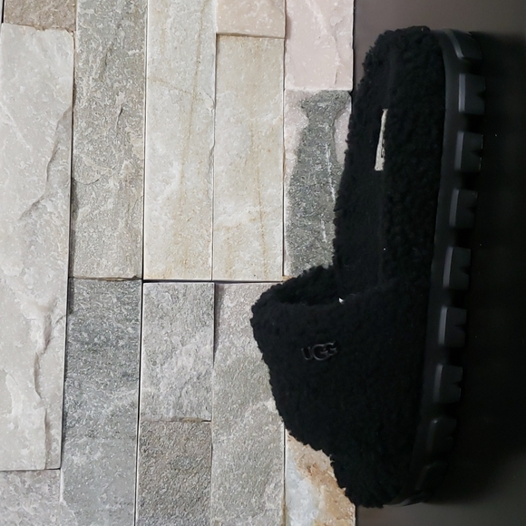 UGG Women's Cozetta Curly Slides - Picture 4 of 8